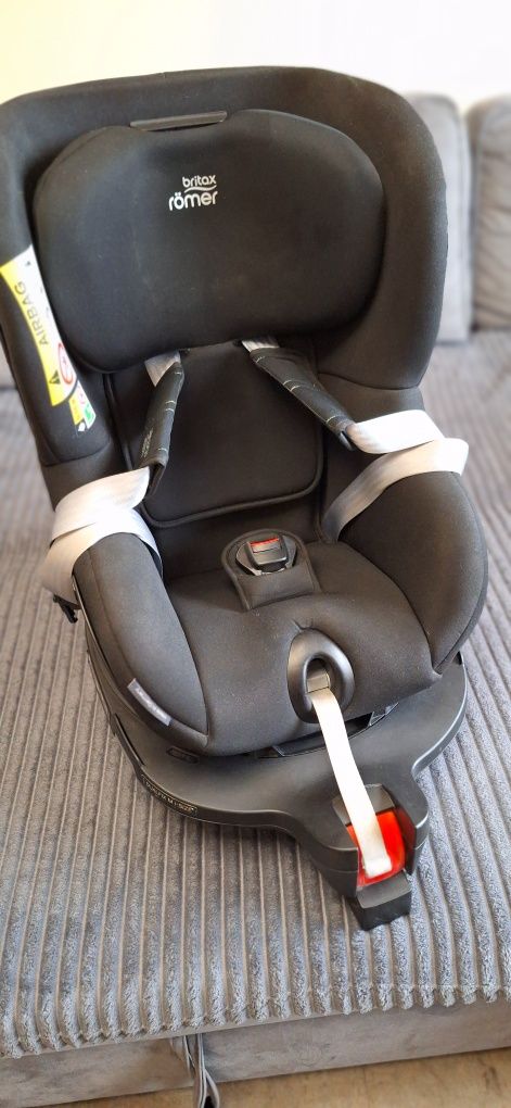 Fotelik Britax Romer Dualfix M I-size