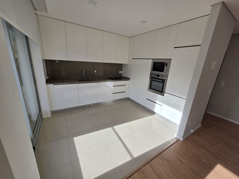 Arrenda-se apartamento T1 centro São João da Madeira