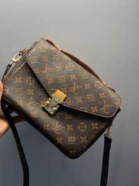 Сумочка від Louis Vuitton в непоганому стані