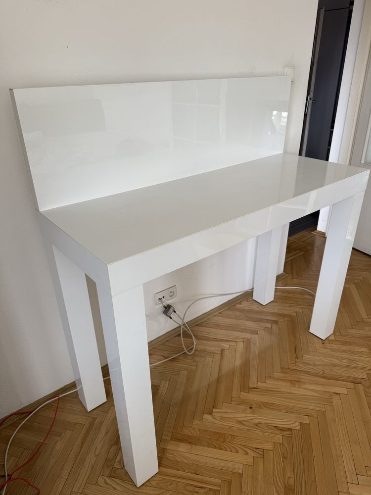 Regał biały błyszczacy pod TV 140cm x 50 cm