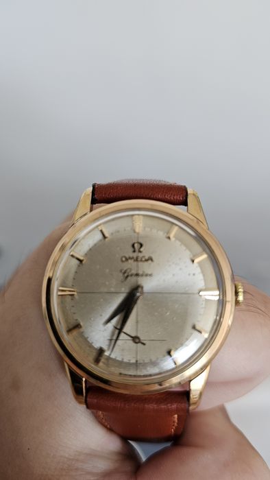 Omega Genève Ref. 121.019 cal.269 80microns