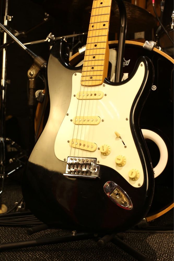 Stratocaster Japan Hondo vintage