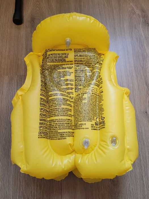 Дитячий надувний жилет з окулярами Swim vest