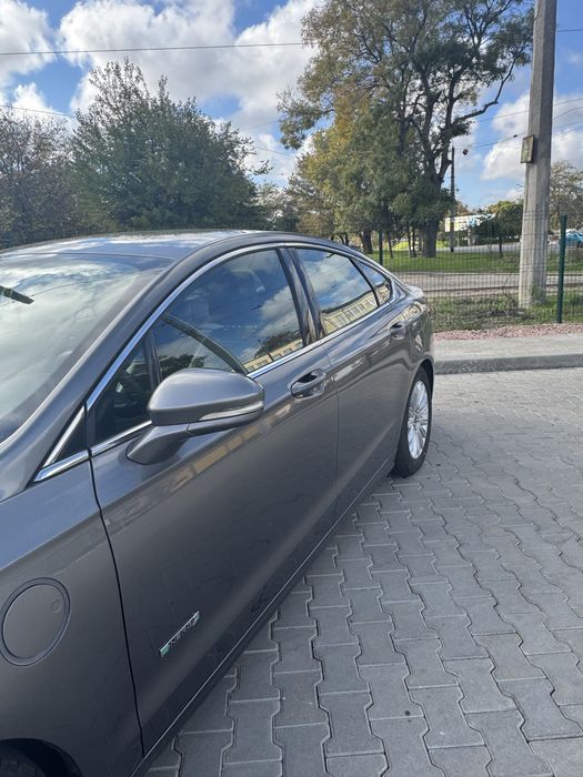 Ford Fusion 2013 Plug-In Hybrid Titanium