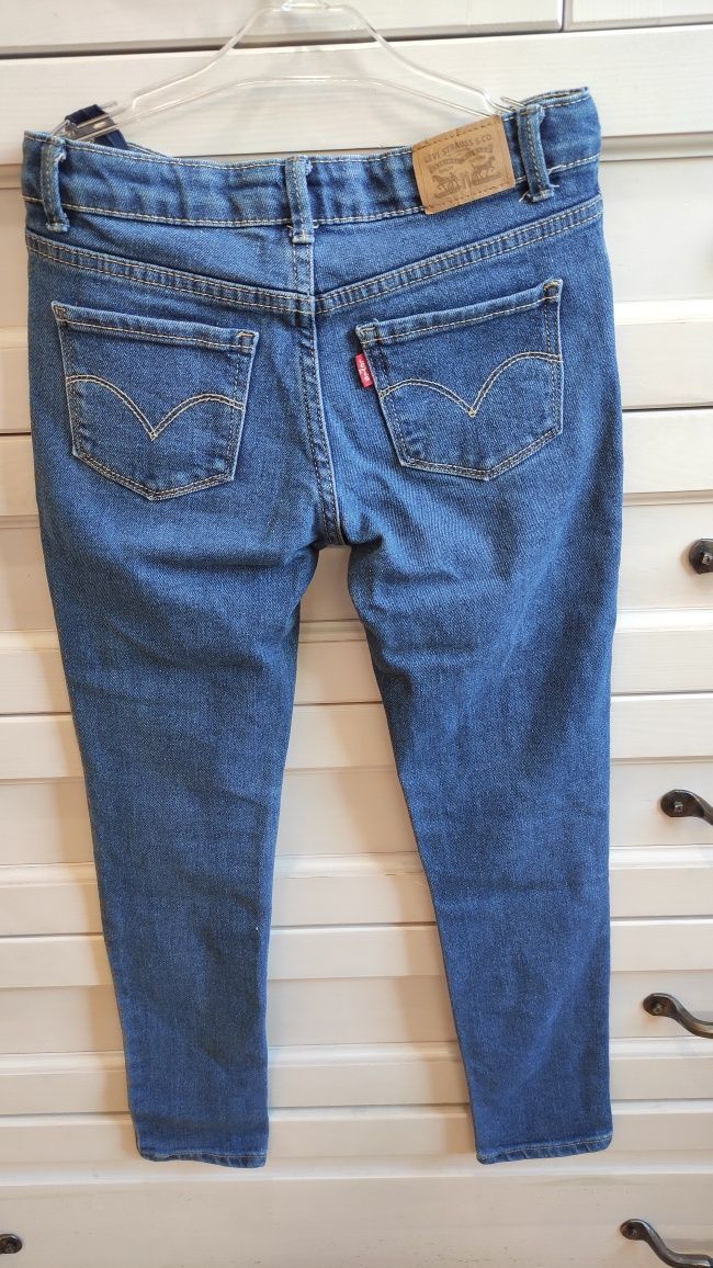 Jeansy Levis Unisex. Rozmiar 128 cm.