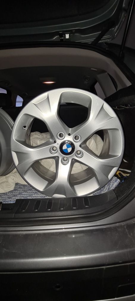 Vendo jantes 17 para BMW X1 como novas