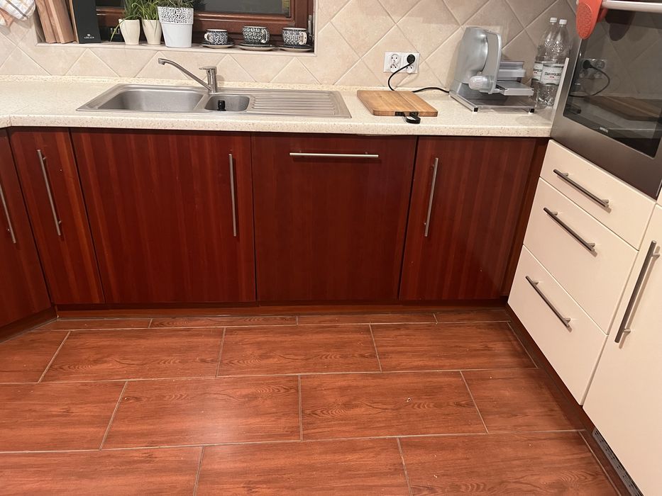 Kuchnia ,zlew ,plyta elektryczna siemens ,pochlaniacz