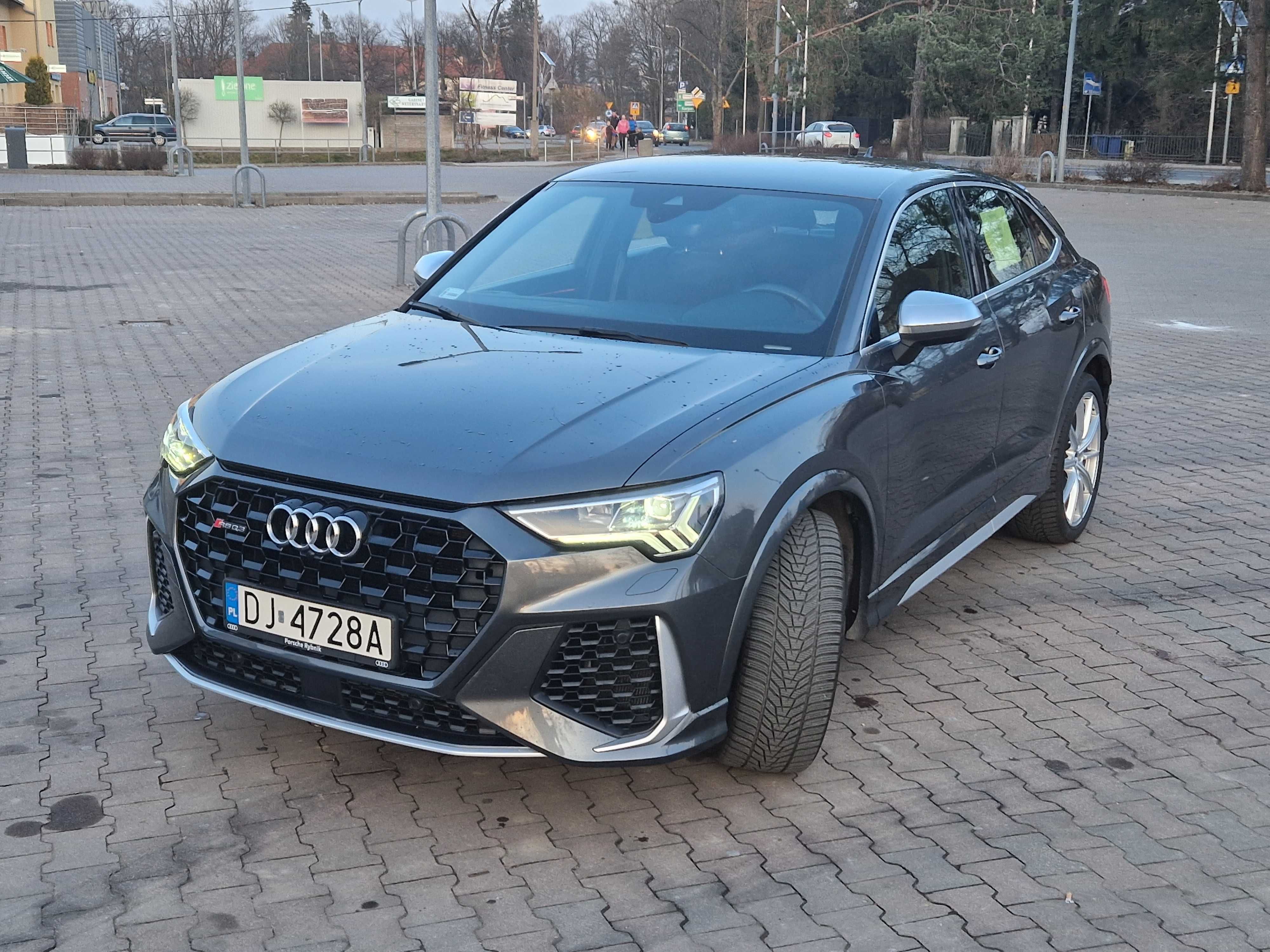 Sprzedam AUDI RSQ3