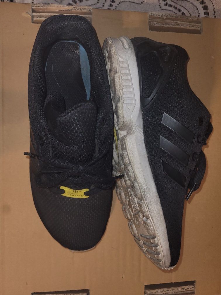 Buty Adidas

ZX FLUX