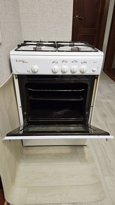 Плита газовая Гефест 1100-07 б/у