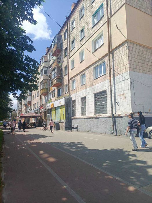 ПРОДАЖ! Найдешевша 2-кім.Кв. 50м2 Окремі.Кімн.Пр.Перемоги. Кирп.Дом