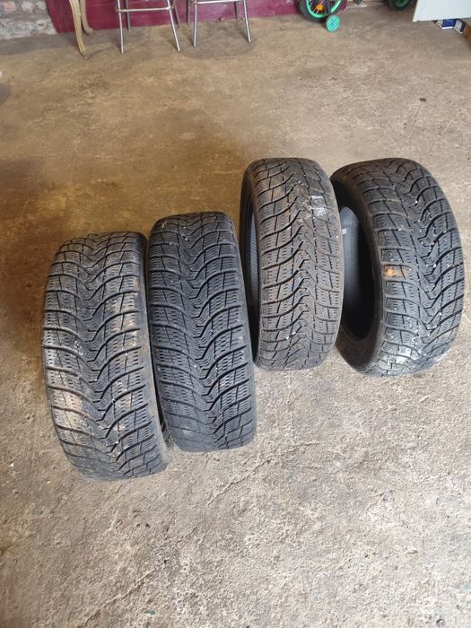 Продам резину р16 215/55