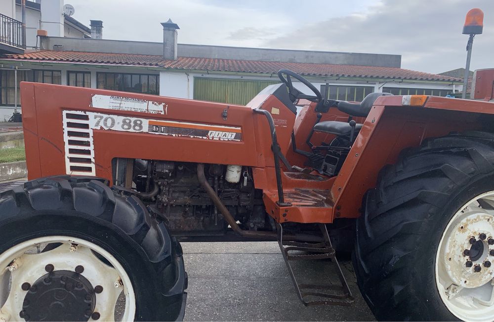 Trator fiat 70-88 DT/I