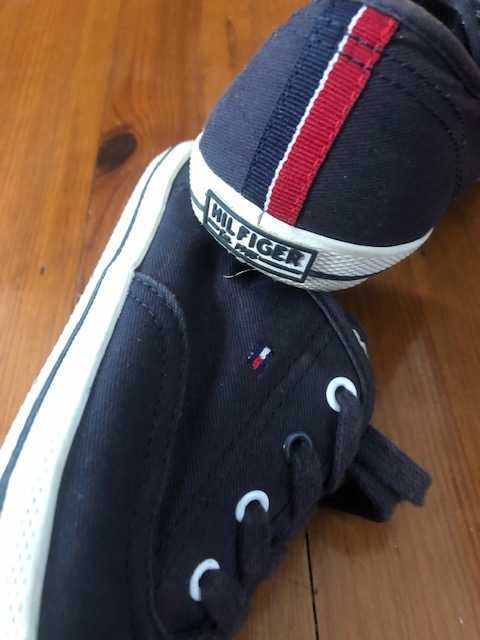 Vendo Ténis TOMMY HILFIGER- originais Nº36