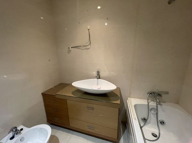 Movel WC com lavatorio 130cm folha madeira Carvalho