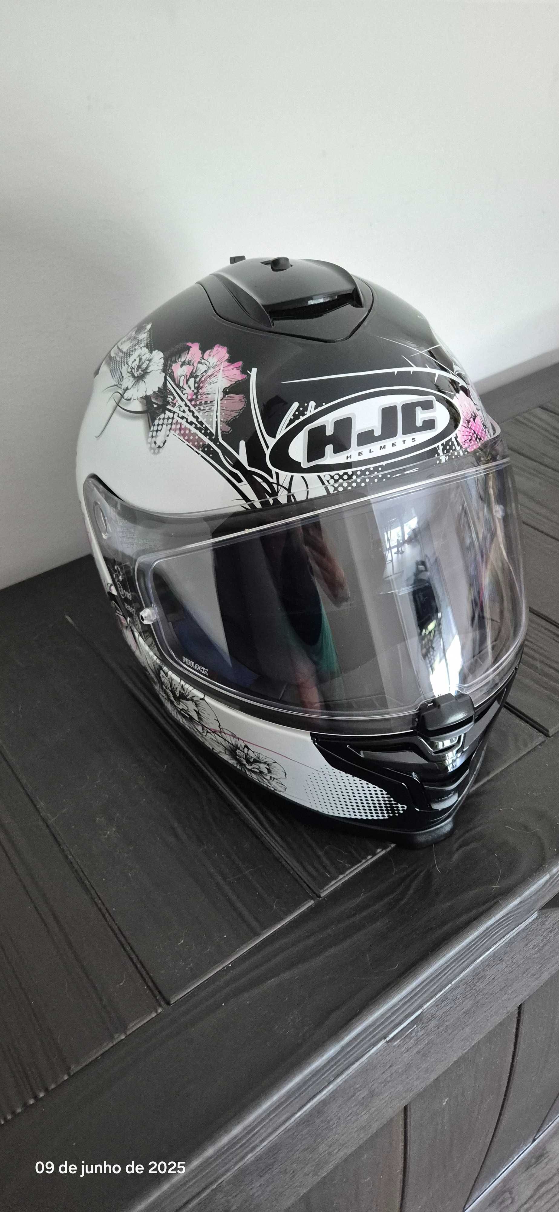 Capacete HJC Semi Novo