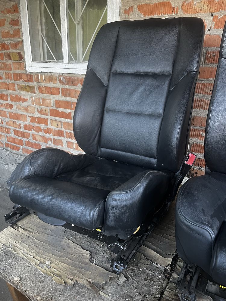 Продам сидение BMW Е60 Recaro