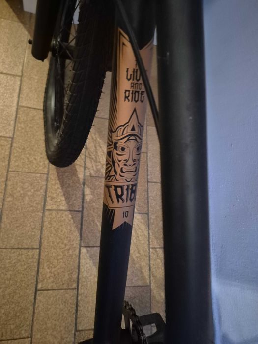 Bicicleta usada poucas vezes