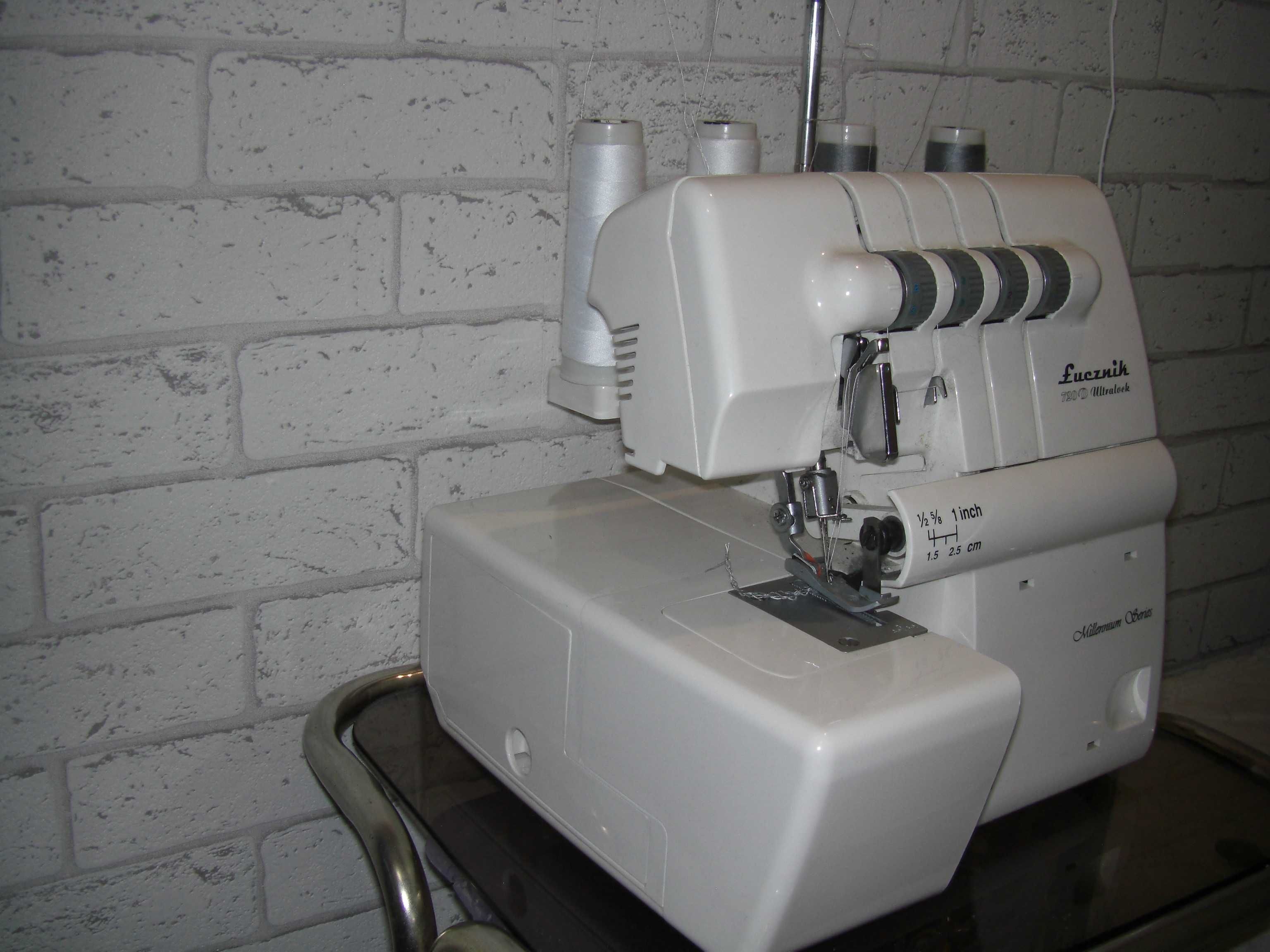 Overlock Łucznik 720d