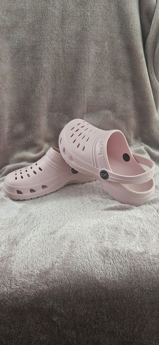 Klapki dziewczęce crocs