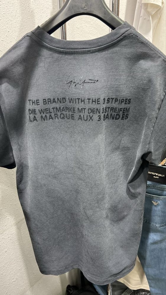 Футболка Y-3 розмір m,L