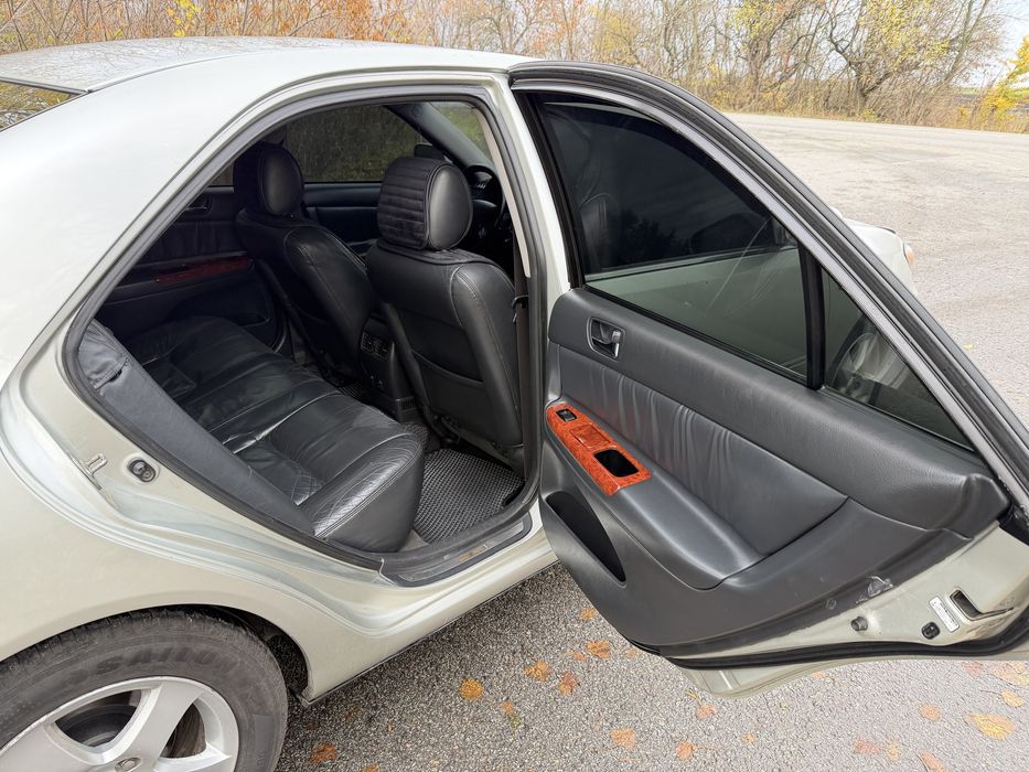 Продам Toyota Camry V6, Гаражне Зберігання
