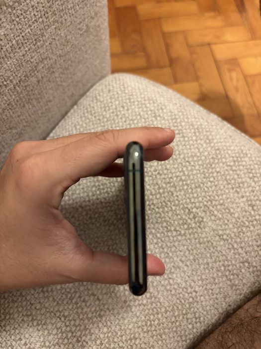 Iphone 11 Pro green dark