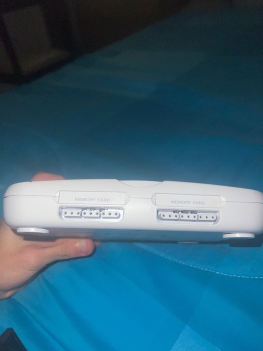 PlayStation 1 branca + Comando Branco