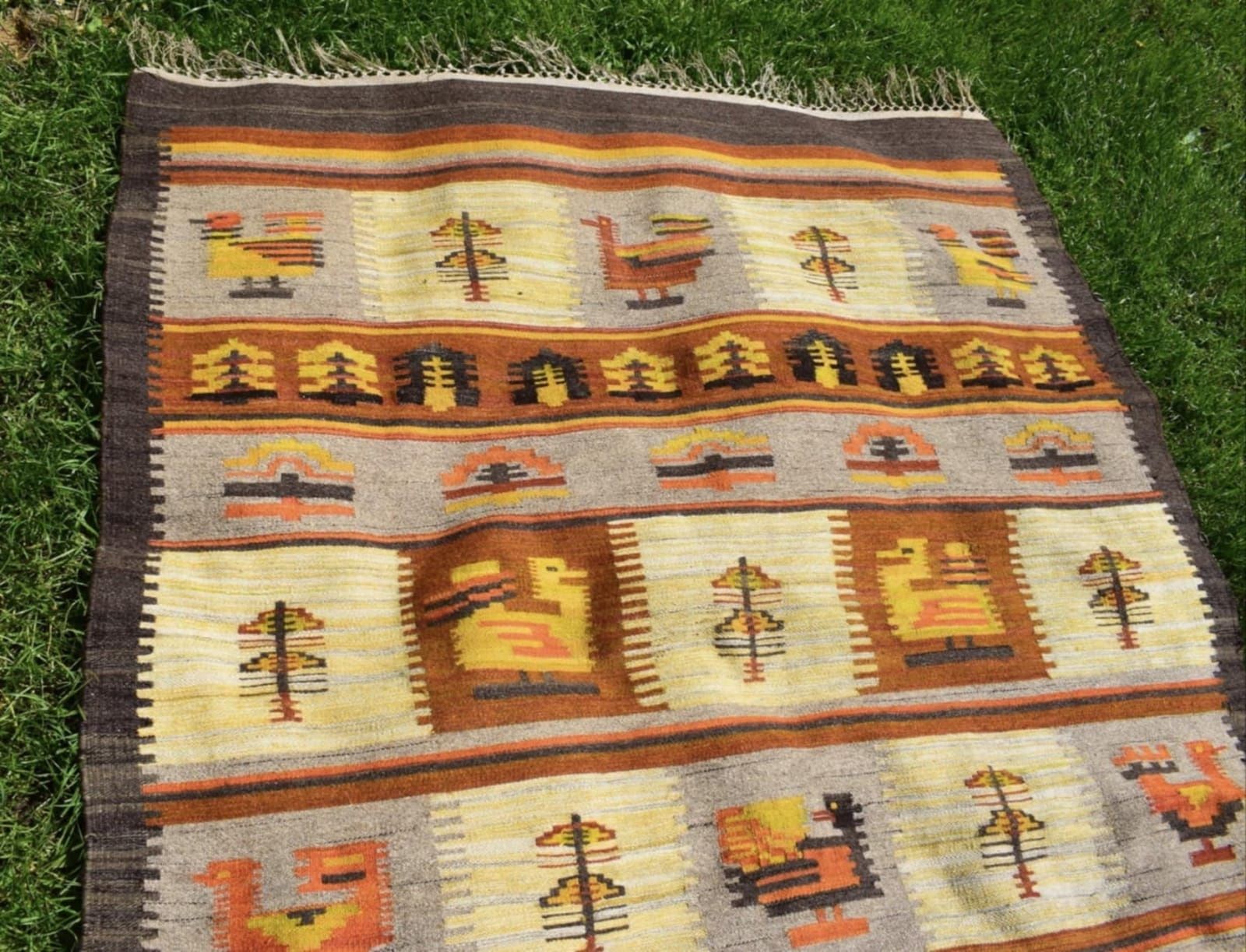 Sprzedam piękny, stary kilim. Prawdziwa perełka lat 40-tych XX wieku.