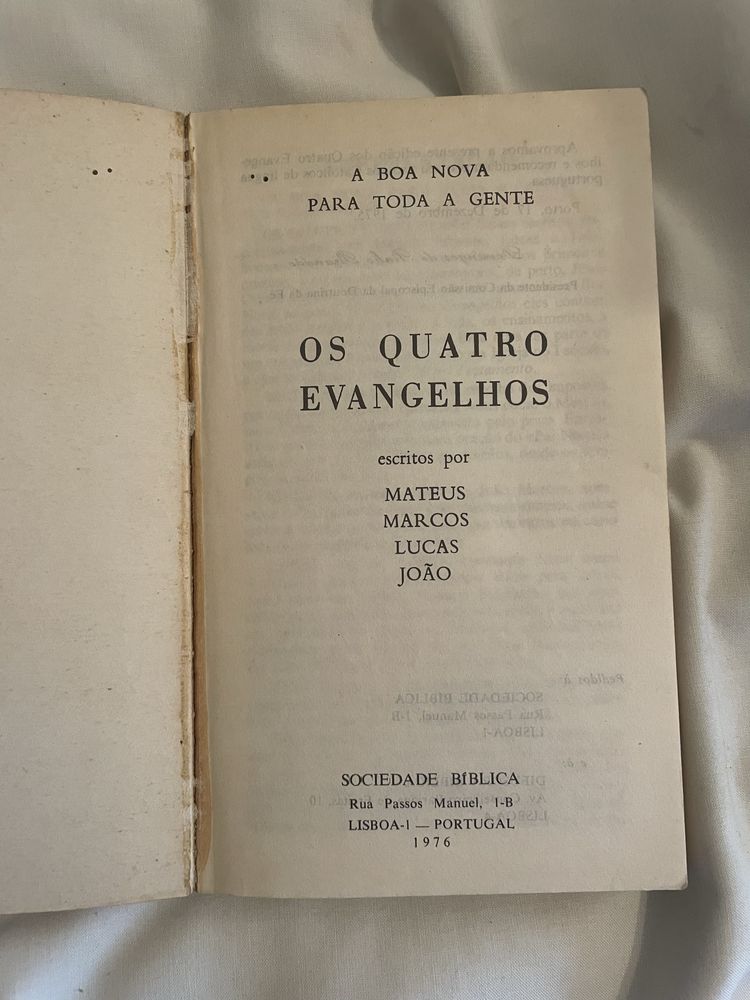 Livro Os Quatro Evangelhos