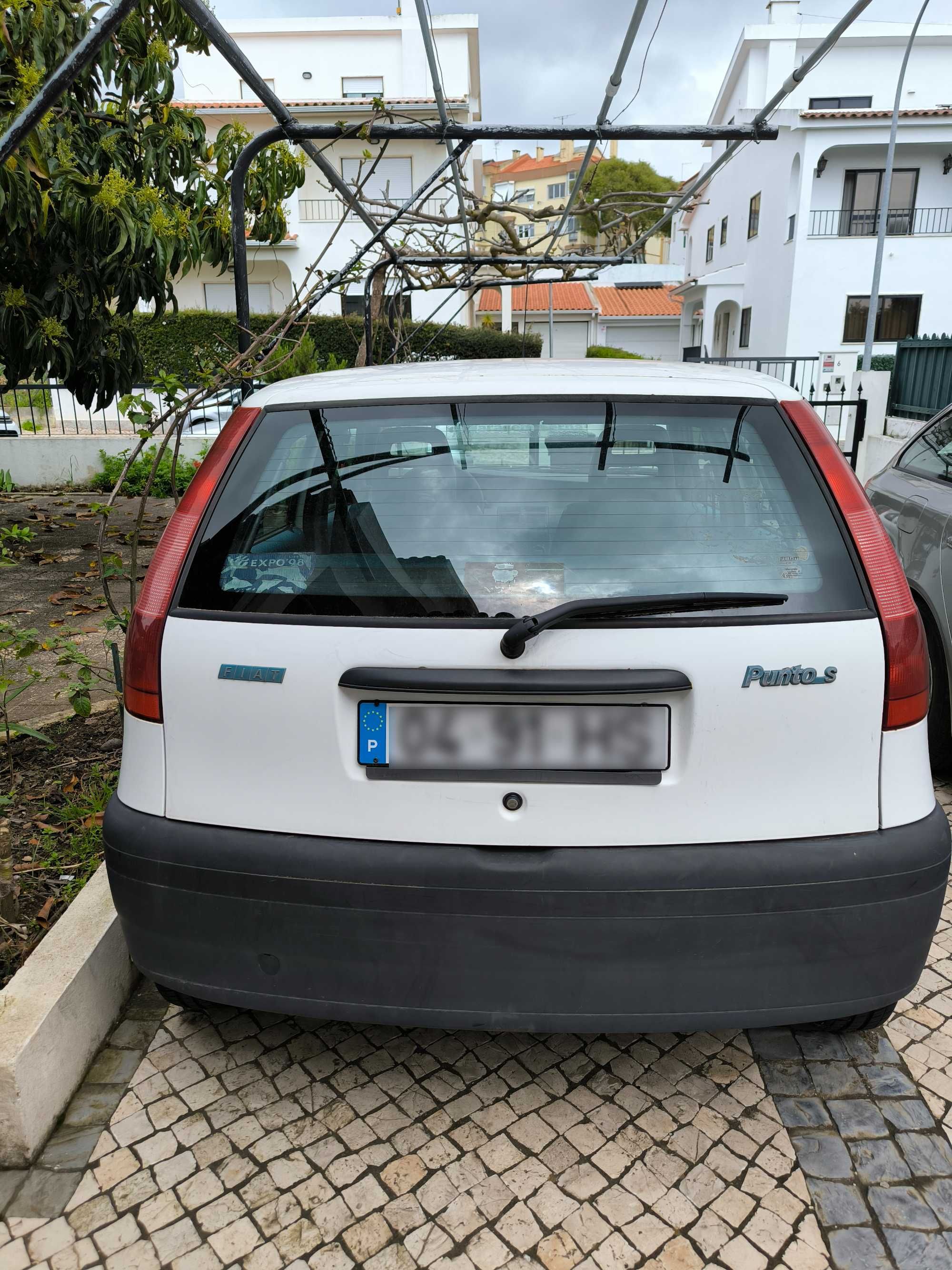 Queres comprar um elétrico? Este Fiat Punto S 55 ajuda-te a pagar!