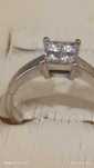 Złoty pierścionek 750  z brylantami 0.16 Ct