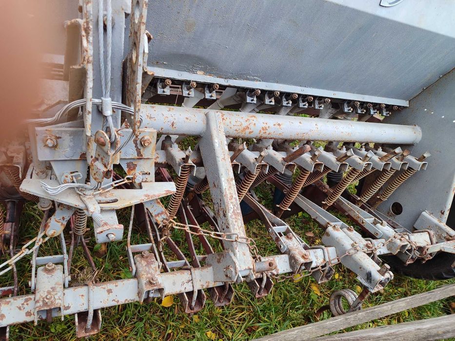 Сівалка зернова,навісна