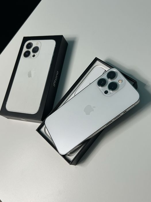 IPhone 13 Pro • Bardzo Ładny Stan • Kabel • Etui