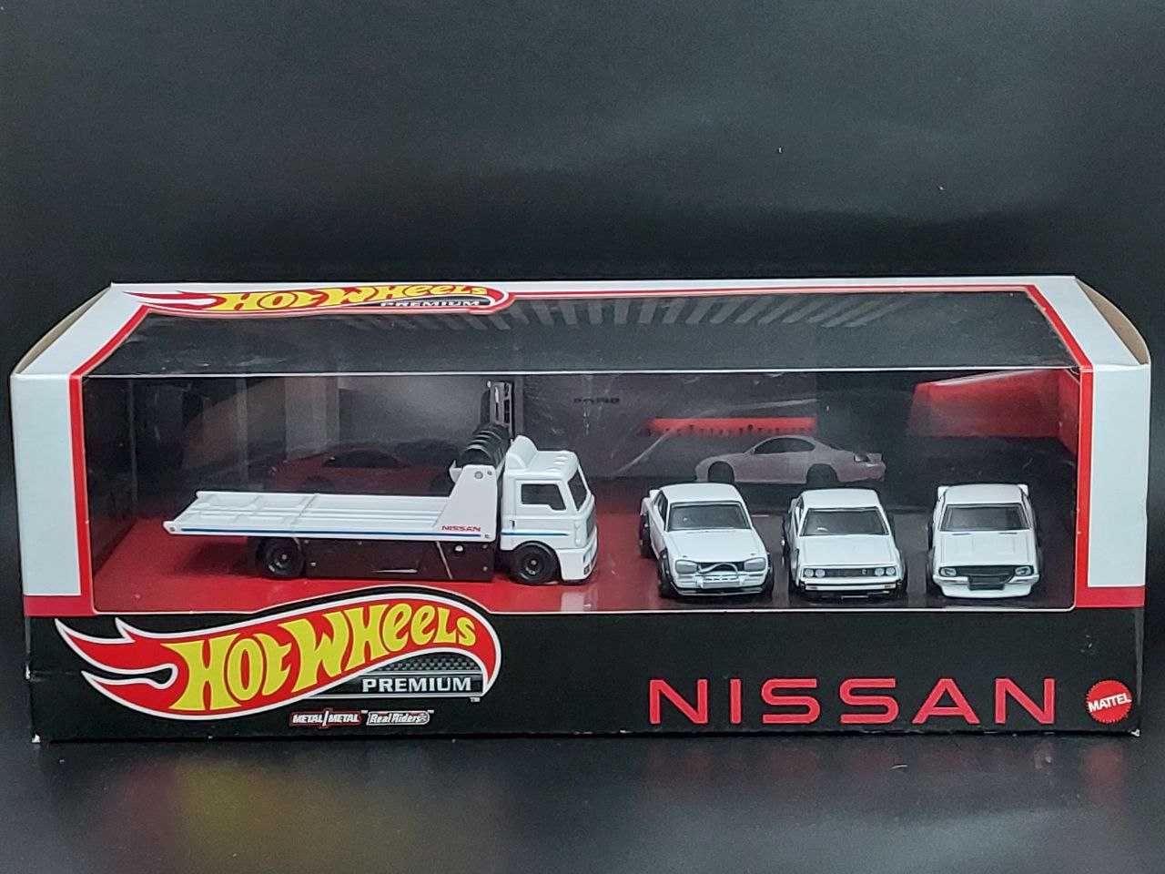 Hot Wheels Premium 1:64 Nissan Skyline Set