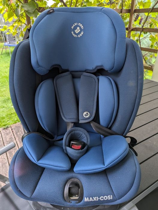 Fotelik maxi Cosi titan 9-36kg iso-fix isofix