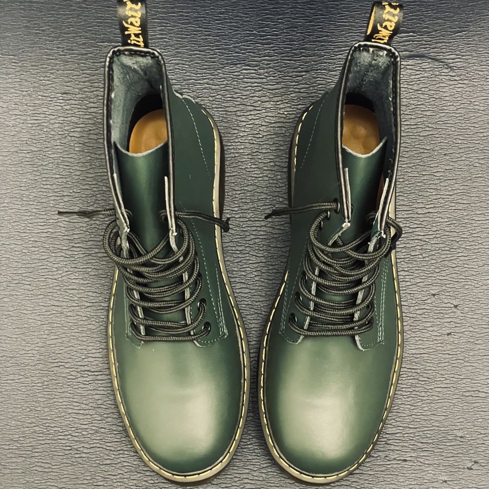 Botki glany zielone 8 dziurek ala martensy unisex traperki skórzane