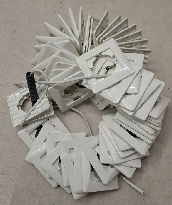 Суміш Polimin Мультиклей П-22(залишок),нові рамки на розет Hager/Videx