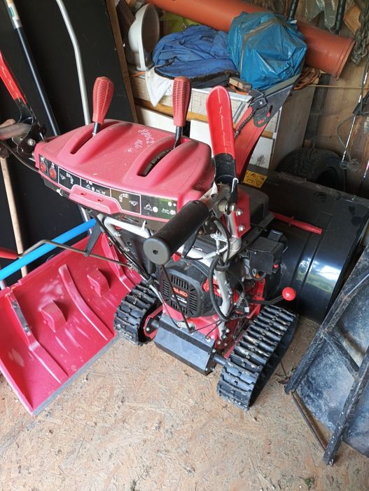 Odśnieżarka alko na gąsienicach mocna 13 koni, stan bdb