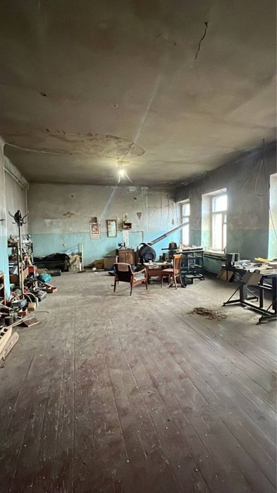 Продається комерційне приміщення 636кв.м.