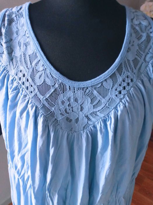 Sukienka letnia niebieska 44 46 zwiewna italia