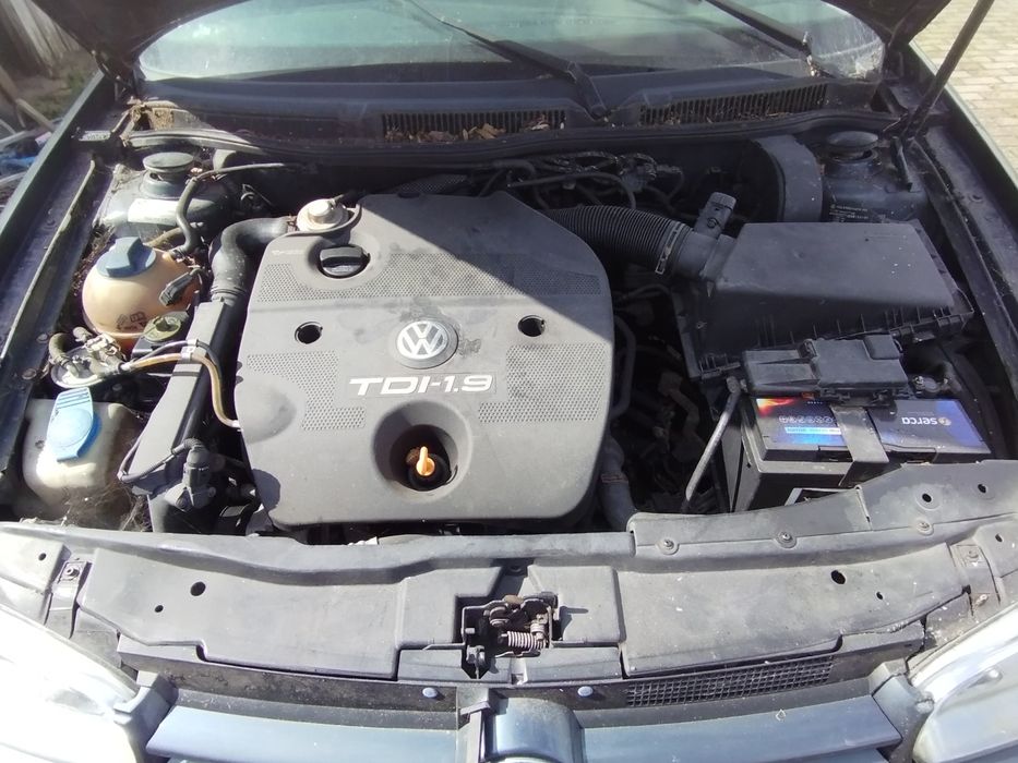 Golf 4 1.9 TDI para peças 1.9tdi VP 90cv