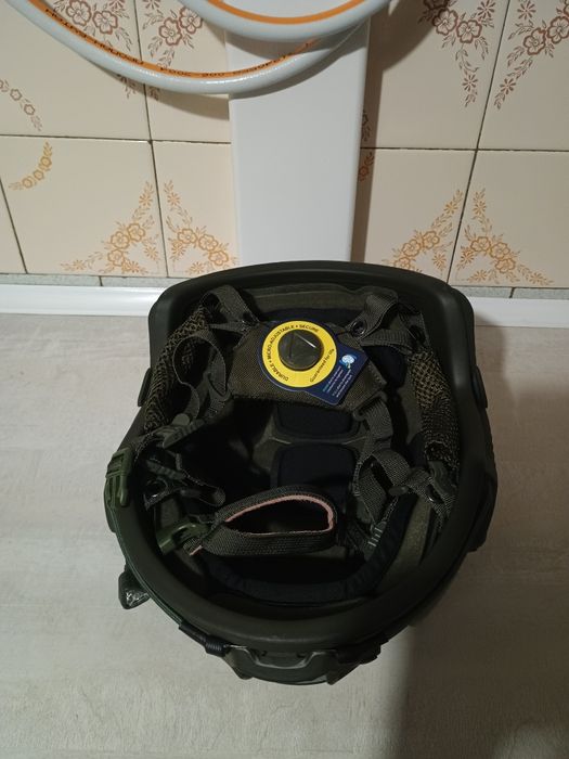 Каска Фаст новая