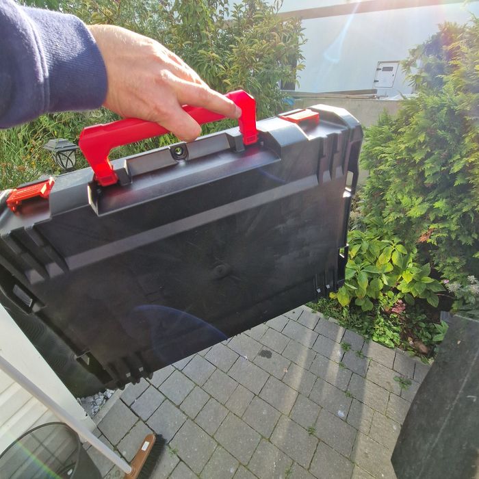 Skrzynka Milwaukee po wkrętarce