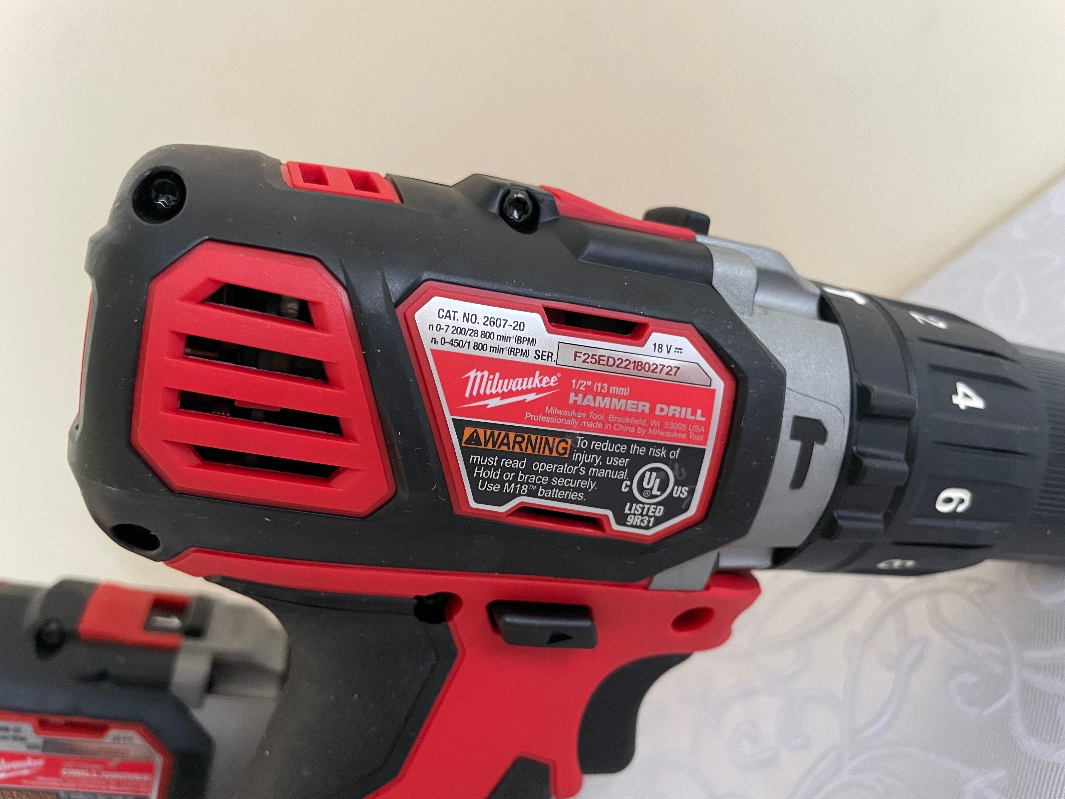 Шуруповерти Milwaukee M18 2606-20/2607-20