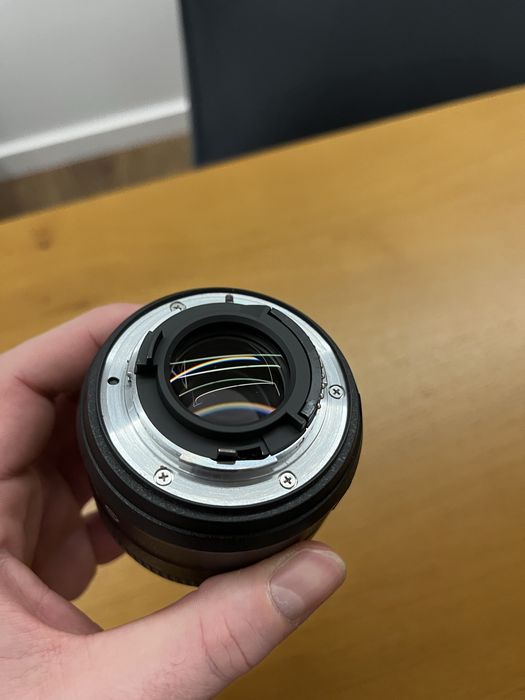 Nikkor 35mm 1.8 + etui