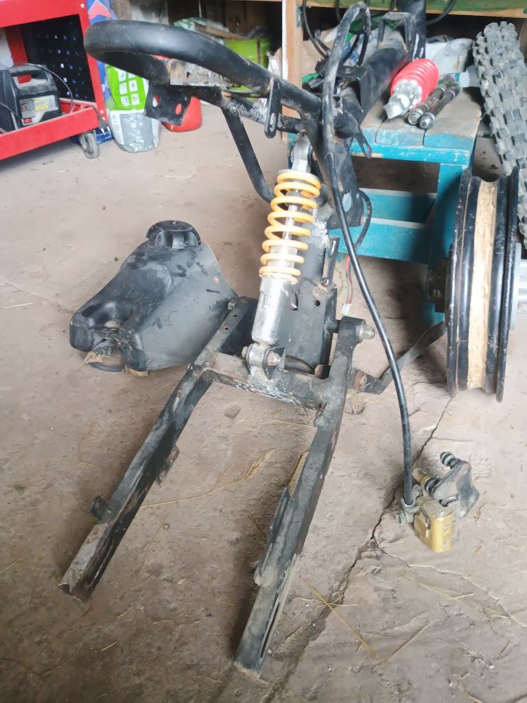 Sprzedam ramę od crossa125
