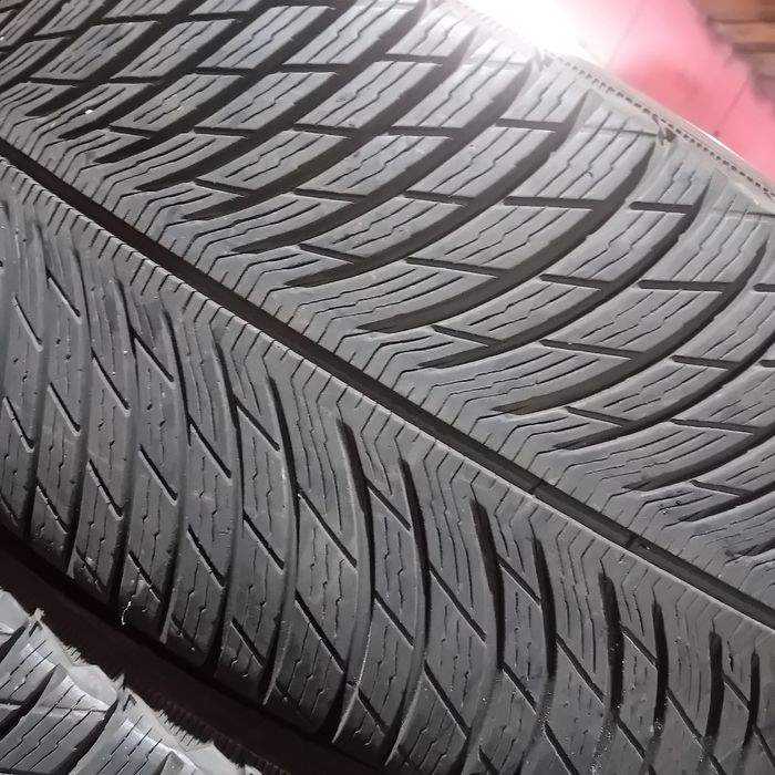 Шини Зимові 255.50.19 пара рік 2023