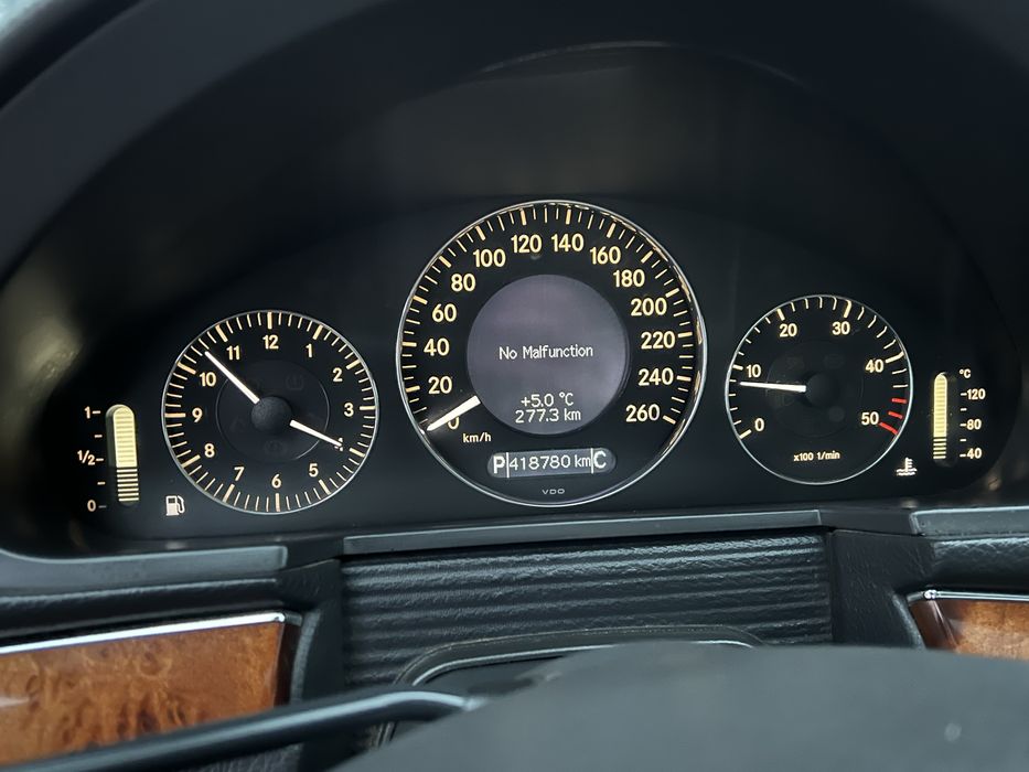 Mercedes-Benz E-Class W211 2.7CDI