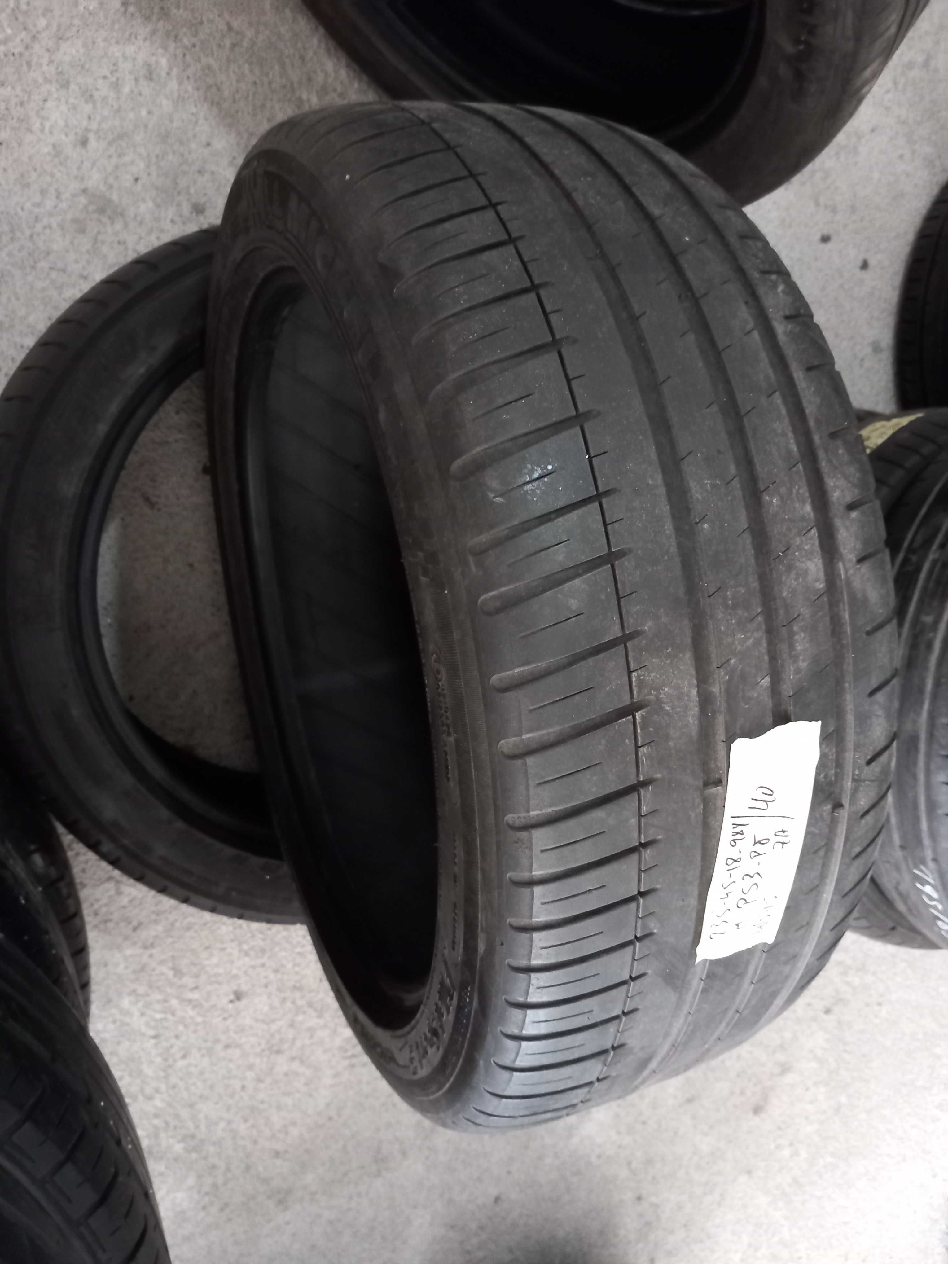 4 pneus 235/45R18